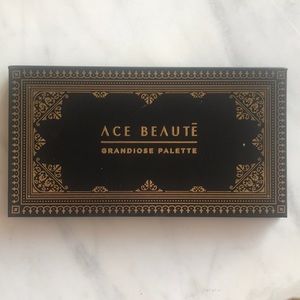 ACE BEAUTE GRANDOISE EYESHADOW PALETTE